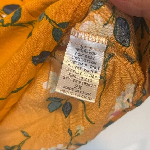 Savanna Jane Women's Top Blouse 2X Embroidered Floral Yellow Flowy Whimsical - Picture 7 of 8